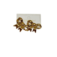 Load image into Gallery viewer, Coquette Studs
